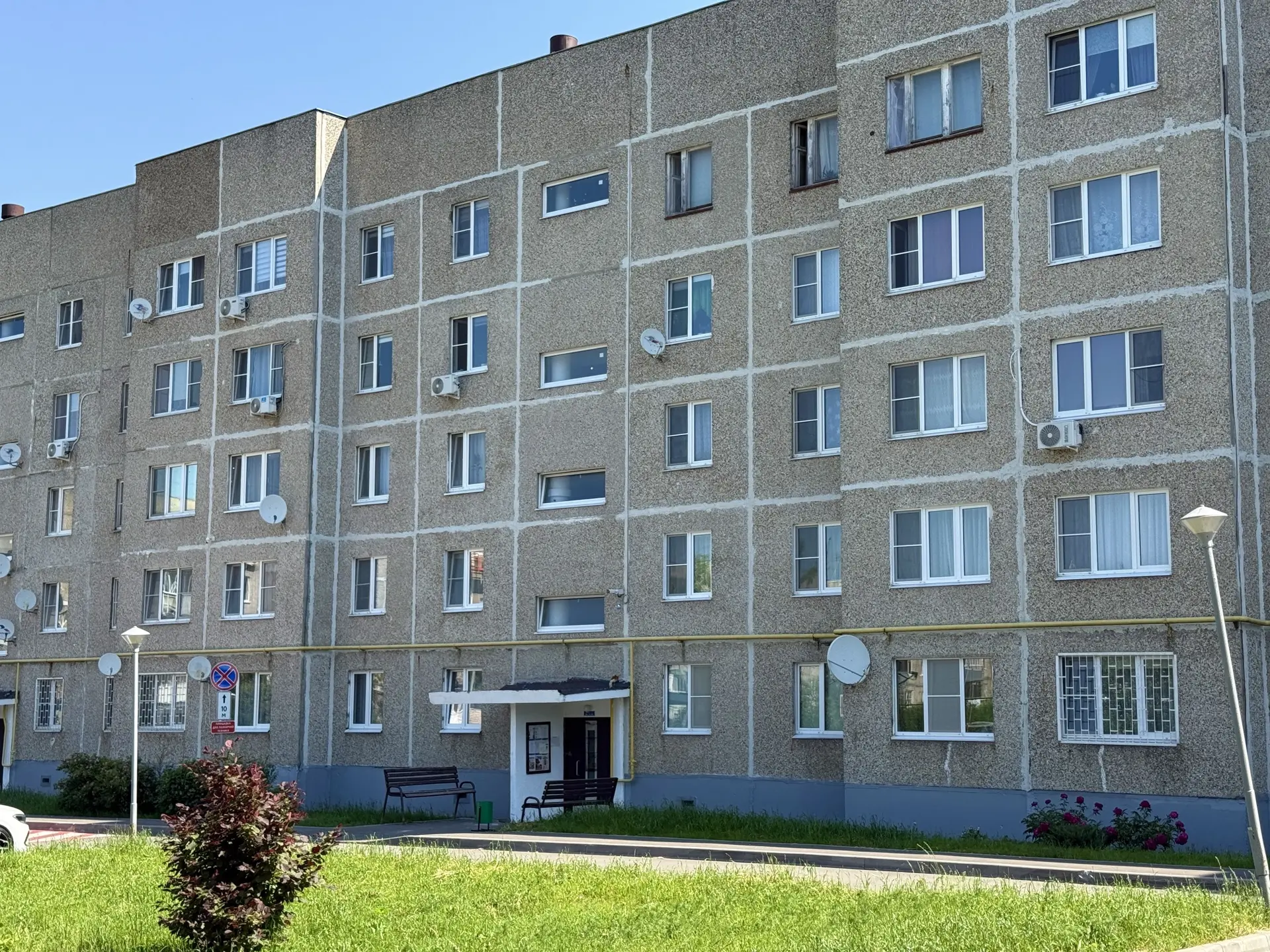 В Вороново начали подготовку домов к осенне-зимнему периоду 

В районе Вороново начался плановый ком