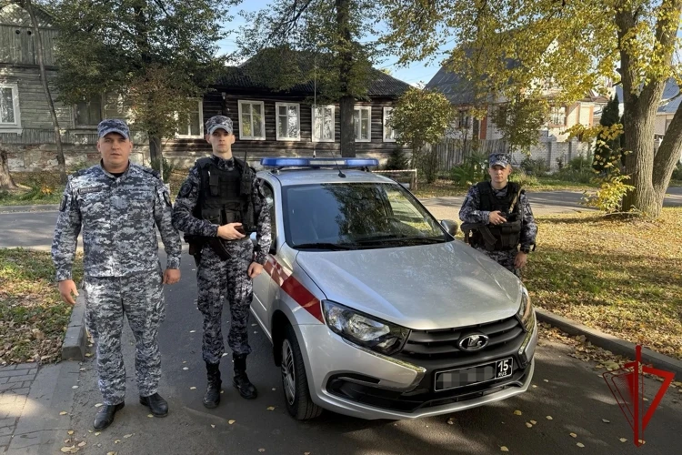В Карачеве росгвардейцы спасли трёх человек, отравившихся угарным газом.