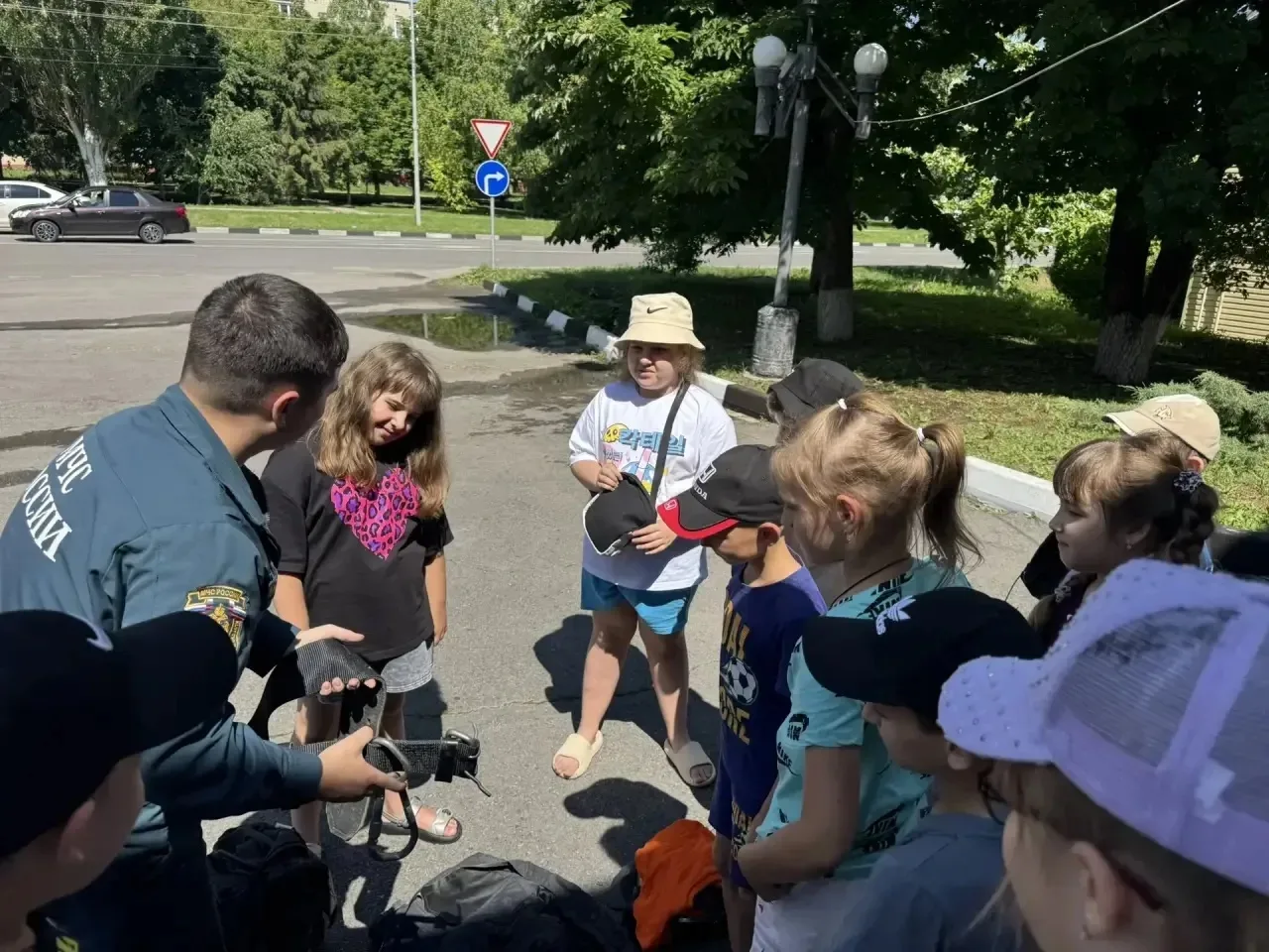 📢 Девятый день в школьном лагере «Мы — будущее России!» ✨

11 июня в лагере «Мы — будущее России!» 