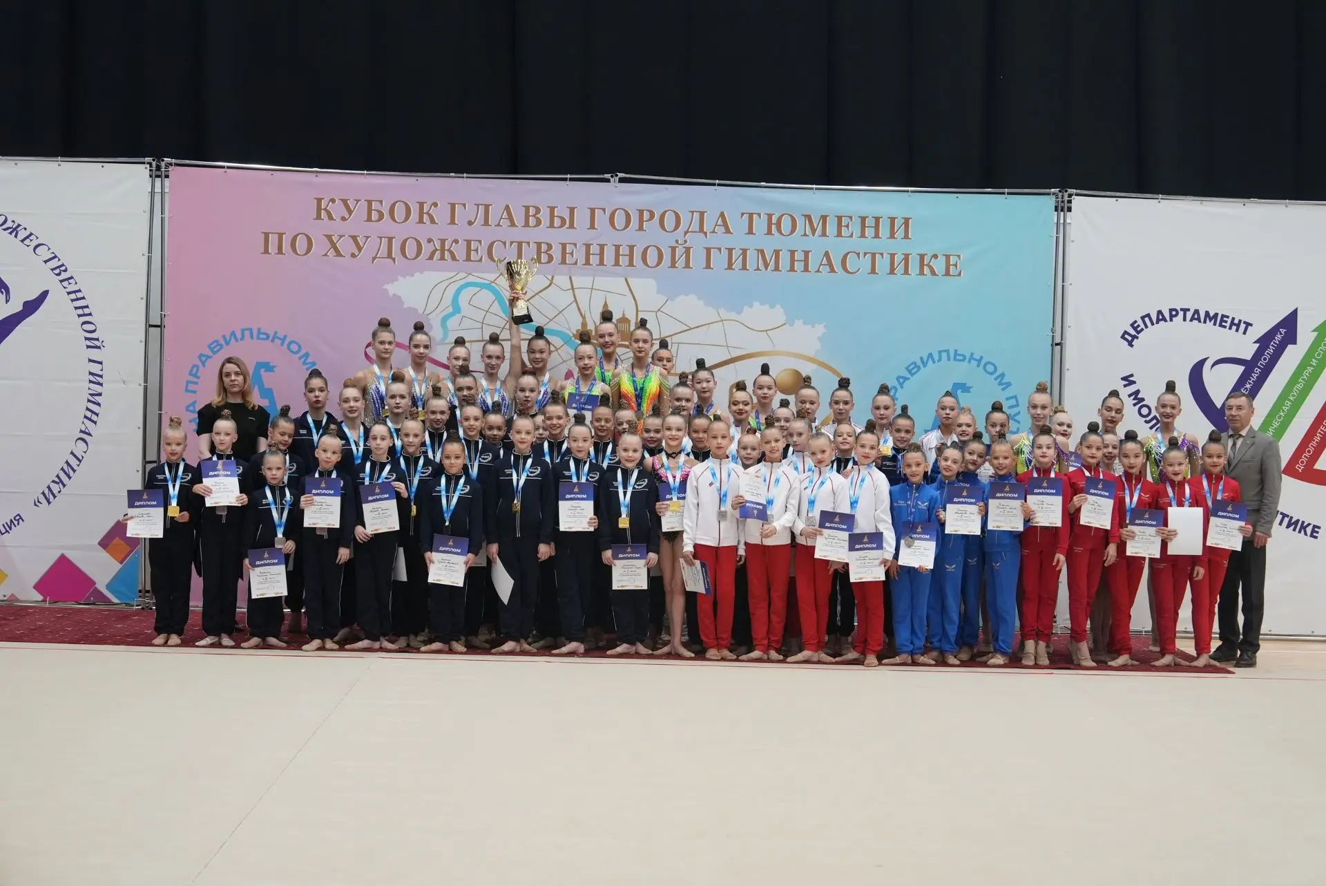 В эти выходные спортивный комплекс «Строймаш» принимал у себя соревнования на Кубок гла...