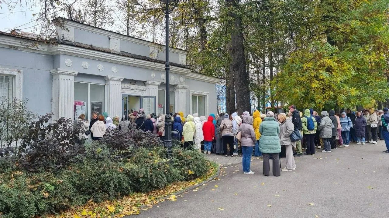 В Перми сегодня ажиотаж из пенсионеров в кассы оперного театра