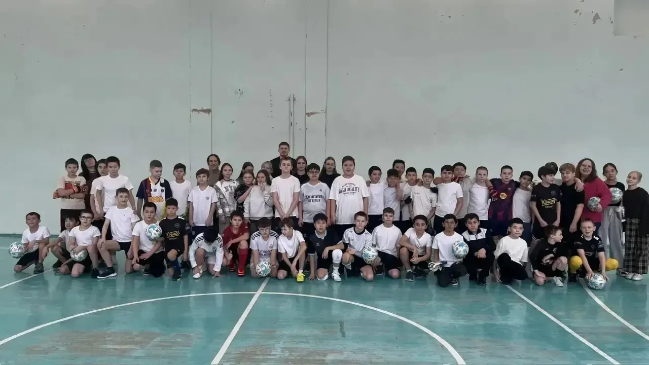 🔥 7 марта 2026 года на поле вышли самые юные участники фестиваля «Футбол в школе» — параллель 5-х кл