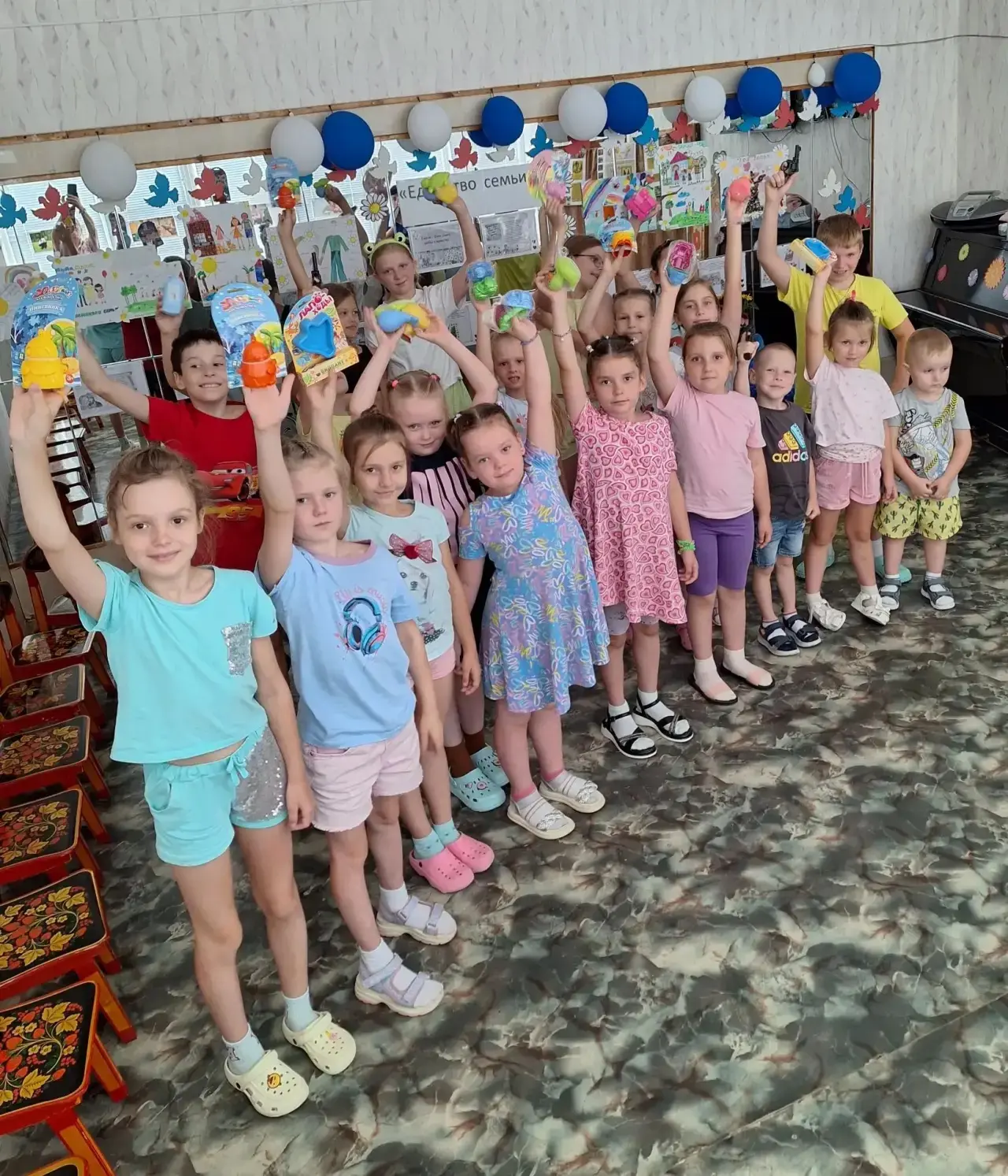🌼В ГУЗ «ДКБ 8» отметили День семьи, любви и верности! 🌼

8 июля в нашем учреждении прошла развлека
