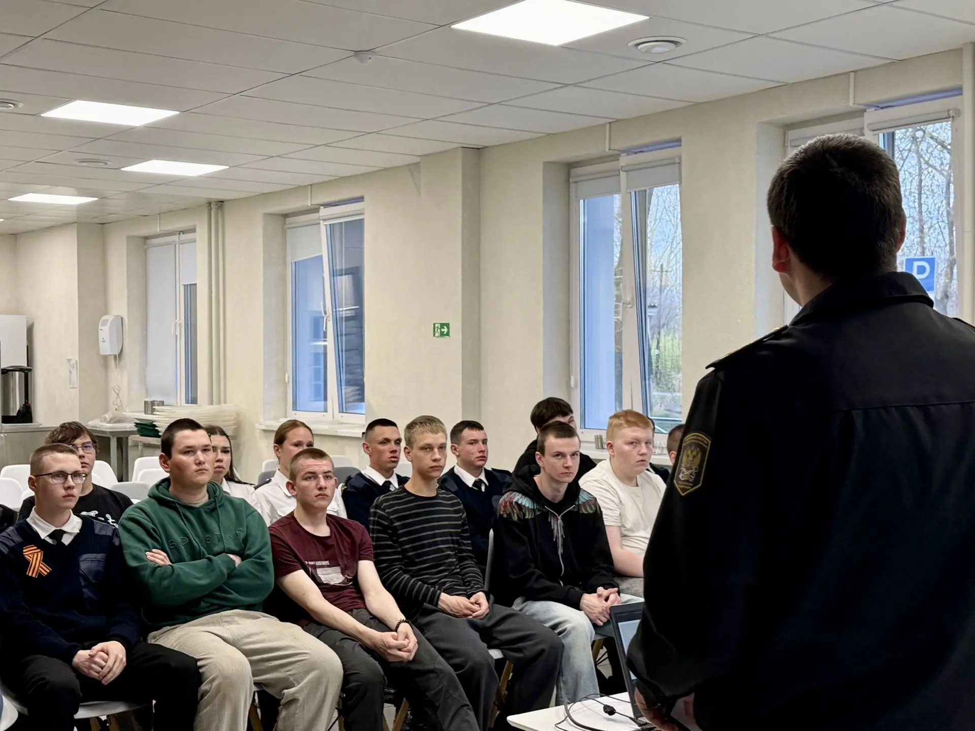 🗣️ В ИМРФ для проживающих в общежитии прошёл «Разговор о важном» на тему «Герои Советского Союза: по