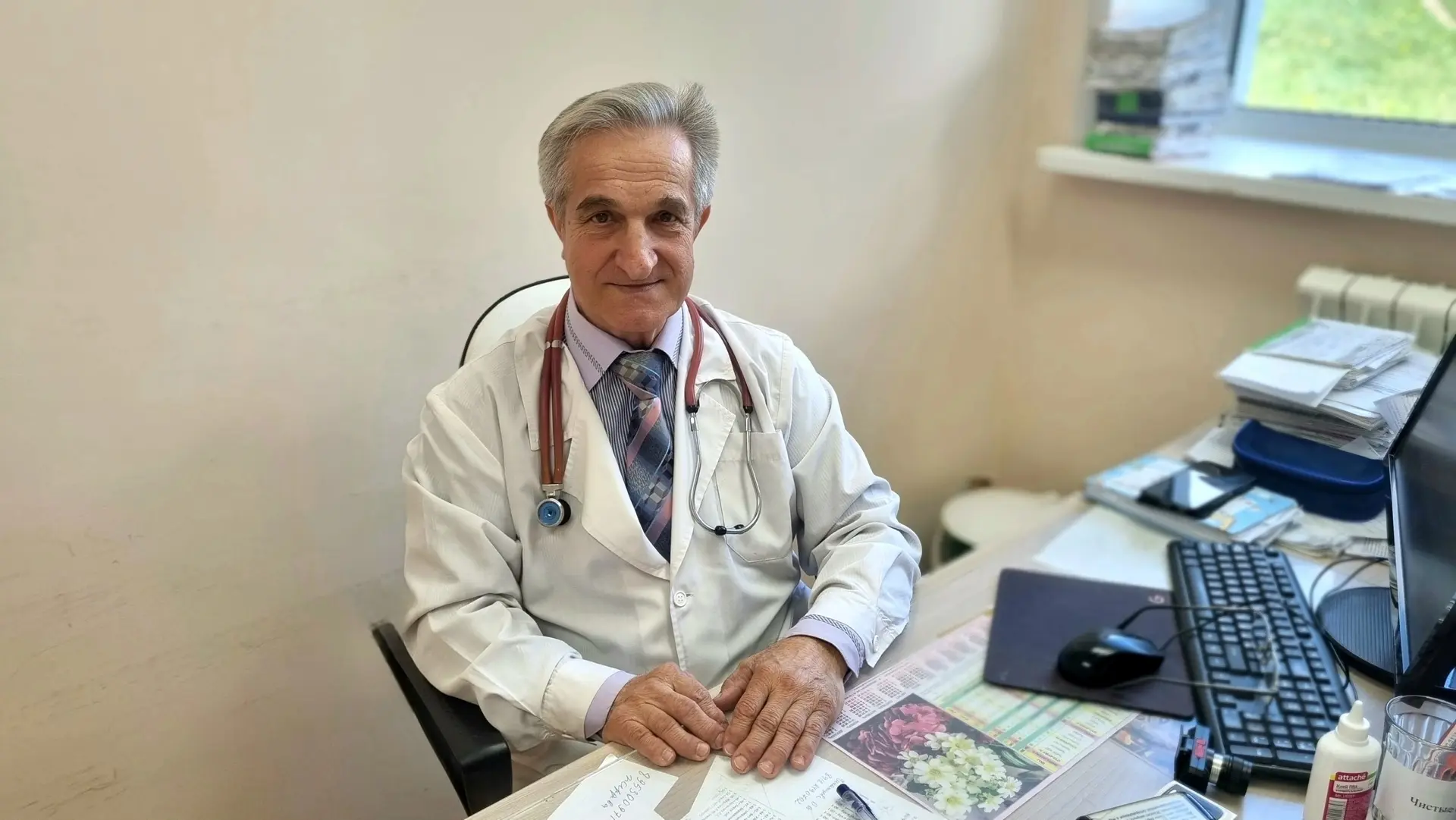 🏥Золотой фонд нашей медицины: в Нижнесергинской ЦРБ чествуют ветеранов труда.