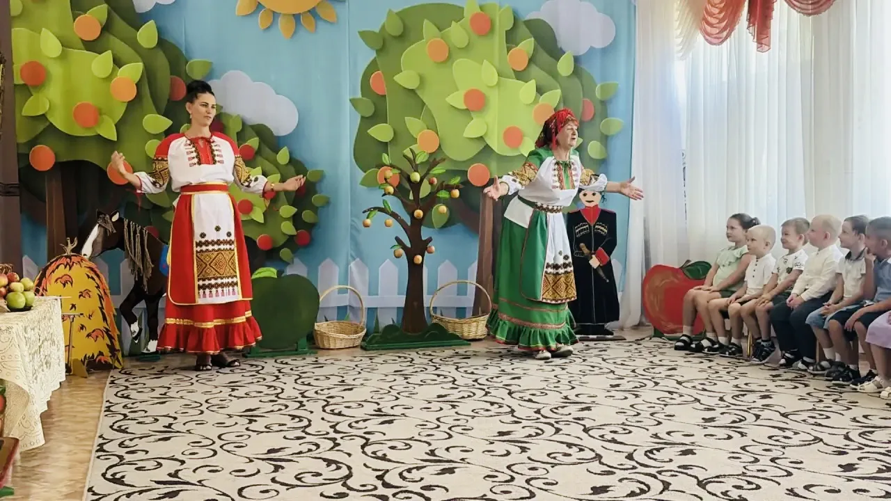 🍎 Прошёл праздник «Яблочный Спас» — и в сердцах ребят осталось столько света и радости...