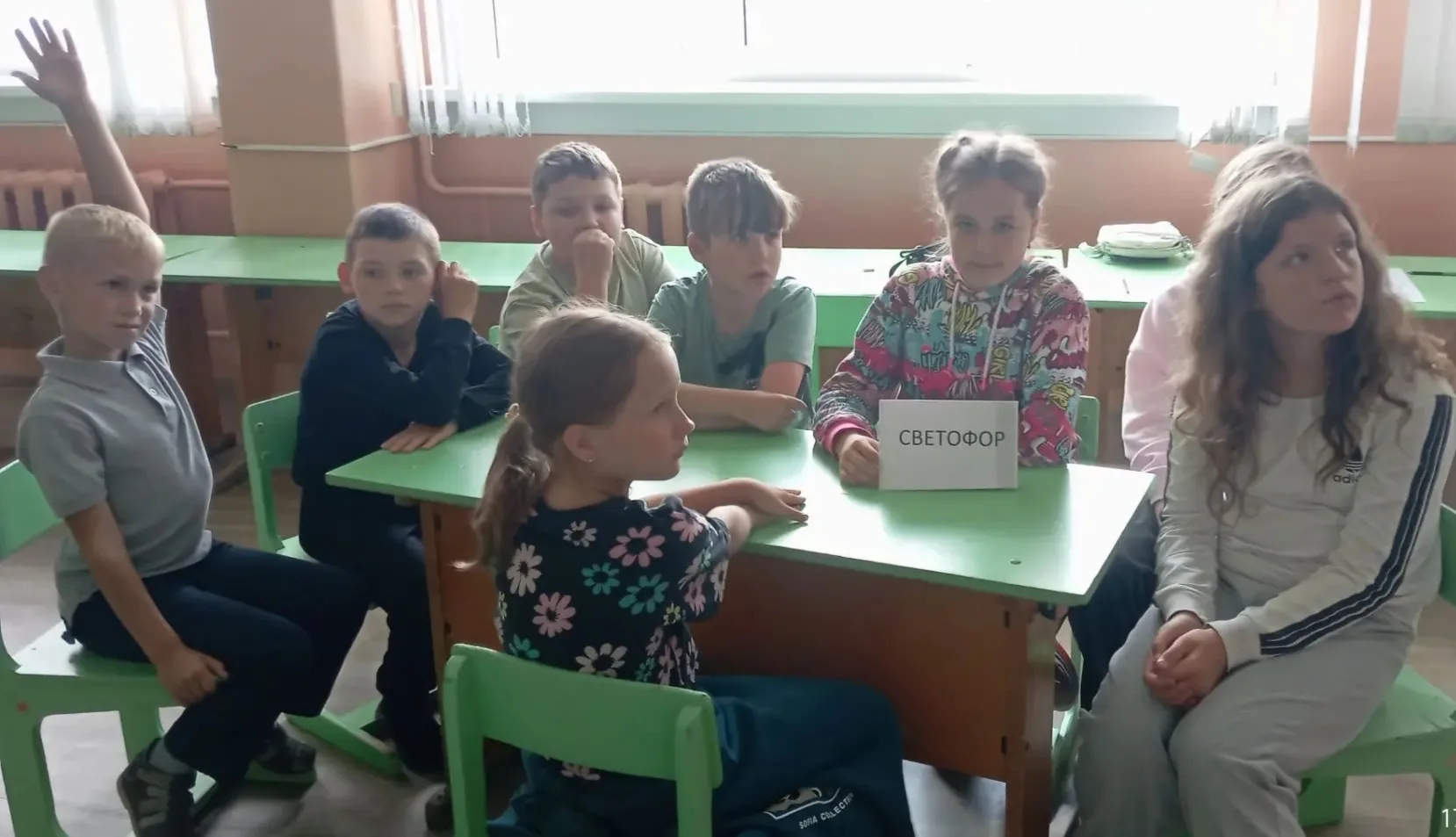 Радуга🌈 /День 12/

17 июня в связи с погодными условиями зарядка прошла в помещении школы. Однако д