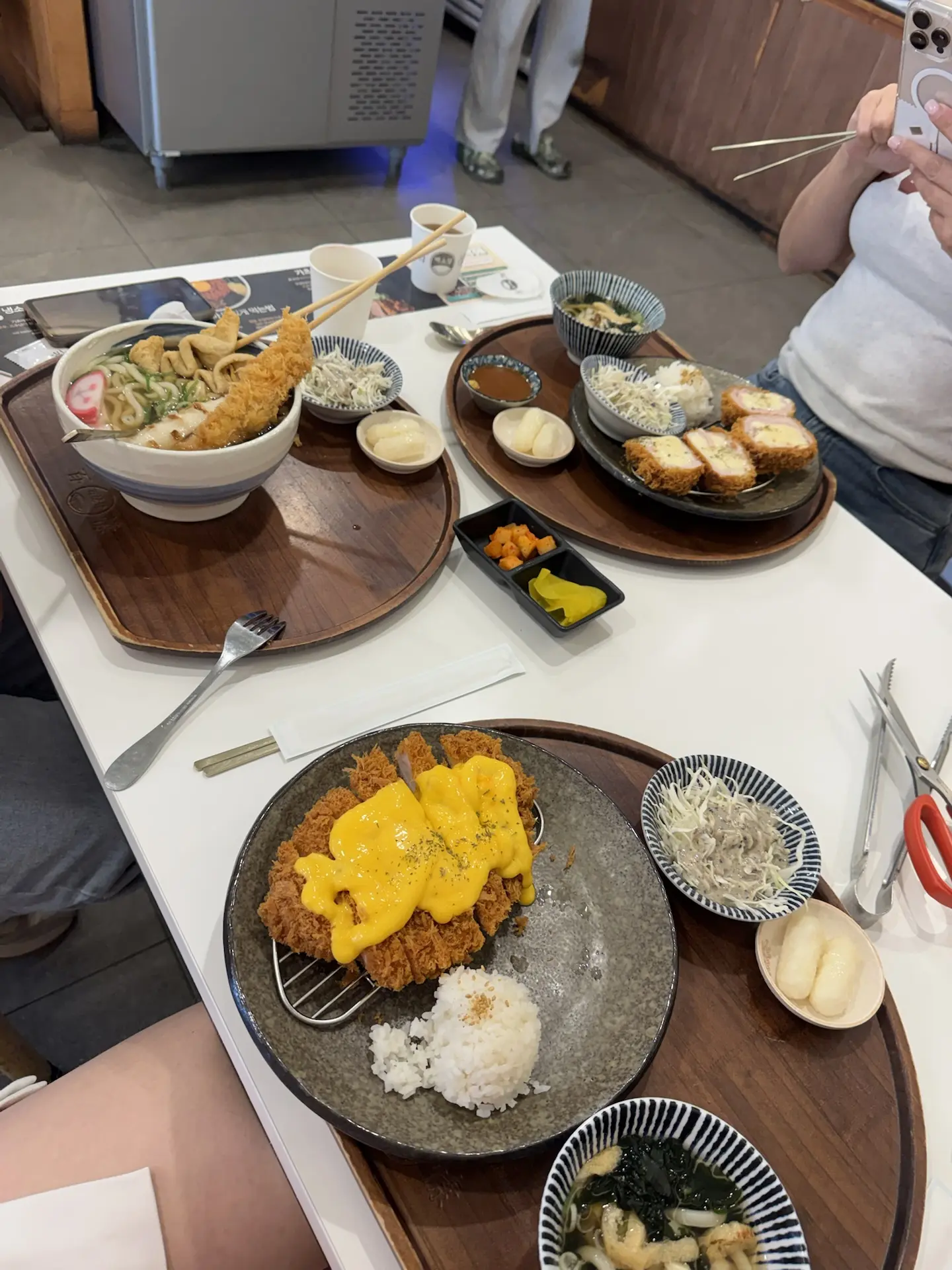 Встретила тетю 🥰 доплыли нормально , но говорит на пароме мужики дрались )) ну там как всегда , не б