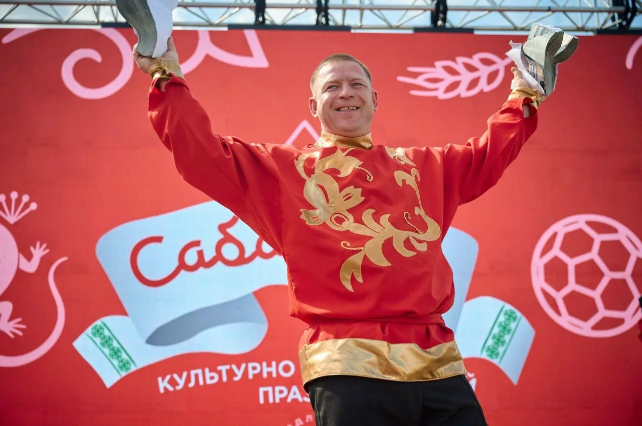 Национальная спортивная борьба «корэш», конные скачки, армрестлинг, перетягивание канат...