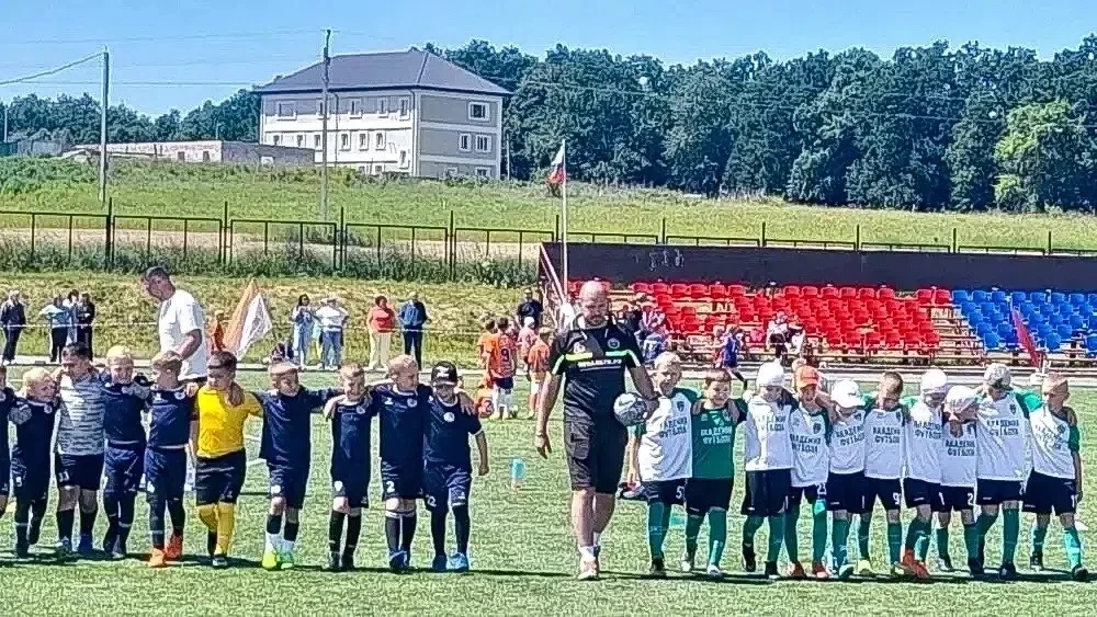 💫 БОЛЬШИЕ ЗВЁЗДЫ СВЕТЯТ МАЛЫМ 💫

⚽ С 12 по 14 июня 2026 года город Орёл принимал престижный междун