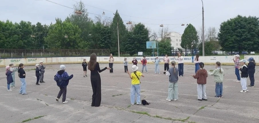 Радуга🌈 /День 10/

Сегодня один из самых музыкальных дней в пришкольном лагере "Радуга"! От музыкал