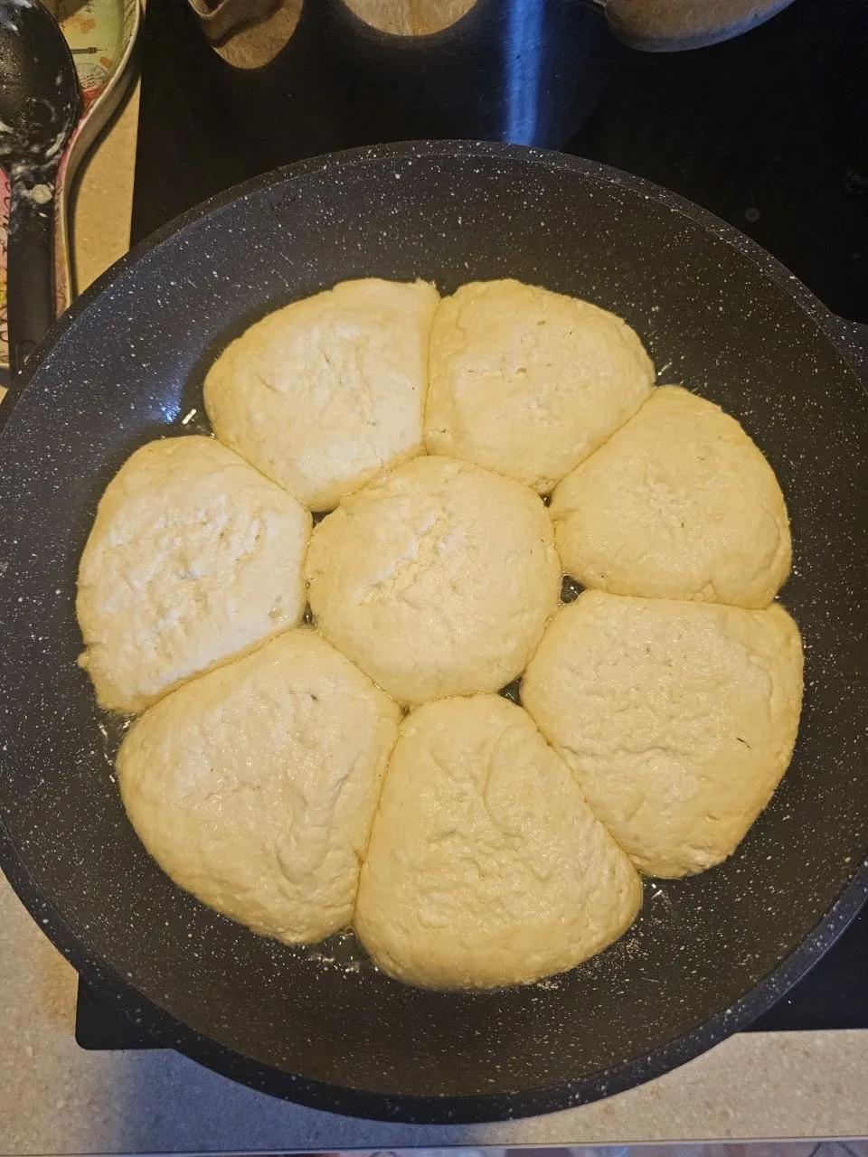 Вот такая сегодня красота получилась из сырников😁😁