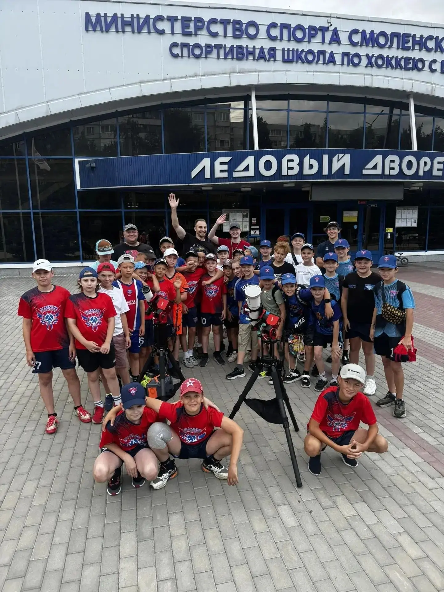 🫡 Точный бросок в космос: наши хоккеисты взяли солнце на прицел» 🏒 🔭
