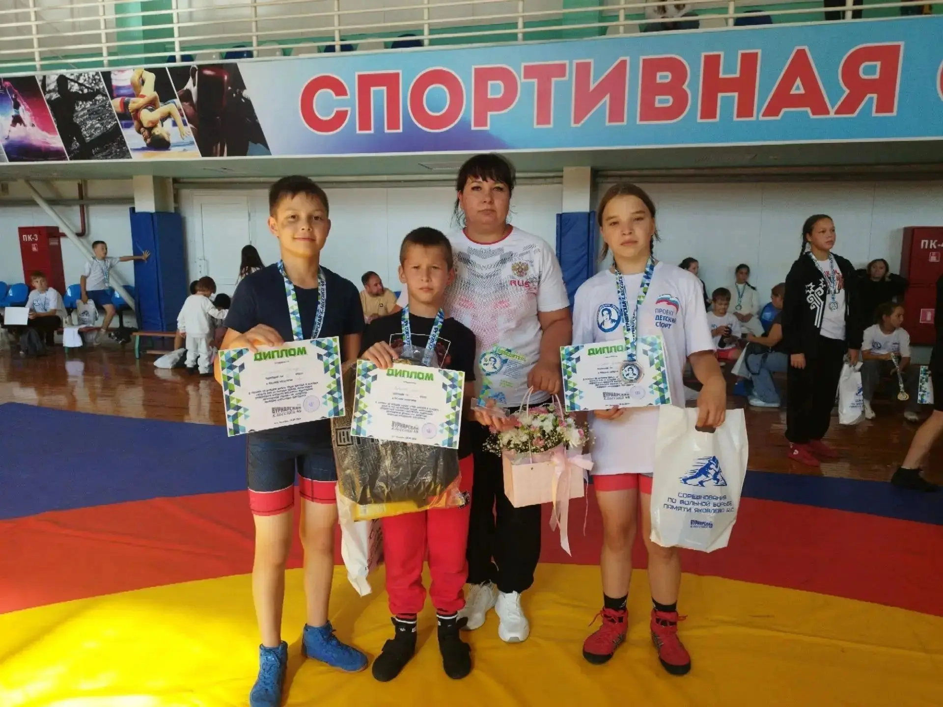 29 августа в «СШ «Рассвет» п. Вурнары прошел 4-й турнир по вольной борьбе, посвященный ...