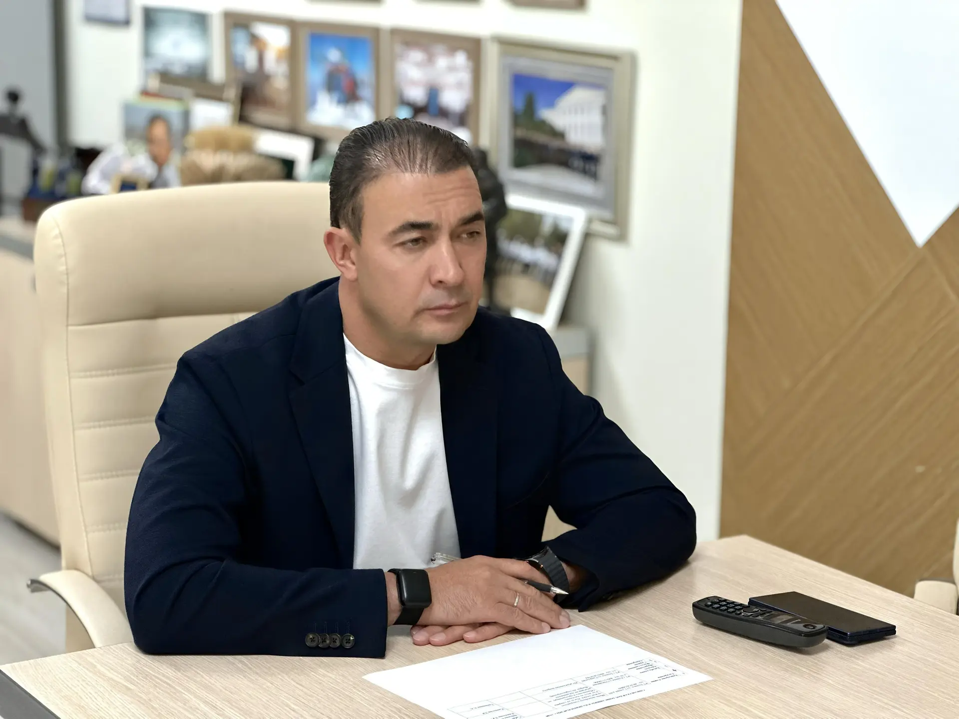 Сегодня провёл личный приём граждан. Жители пришли с вопросами, связанными с жильём и з...