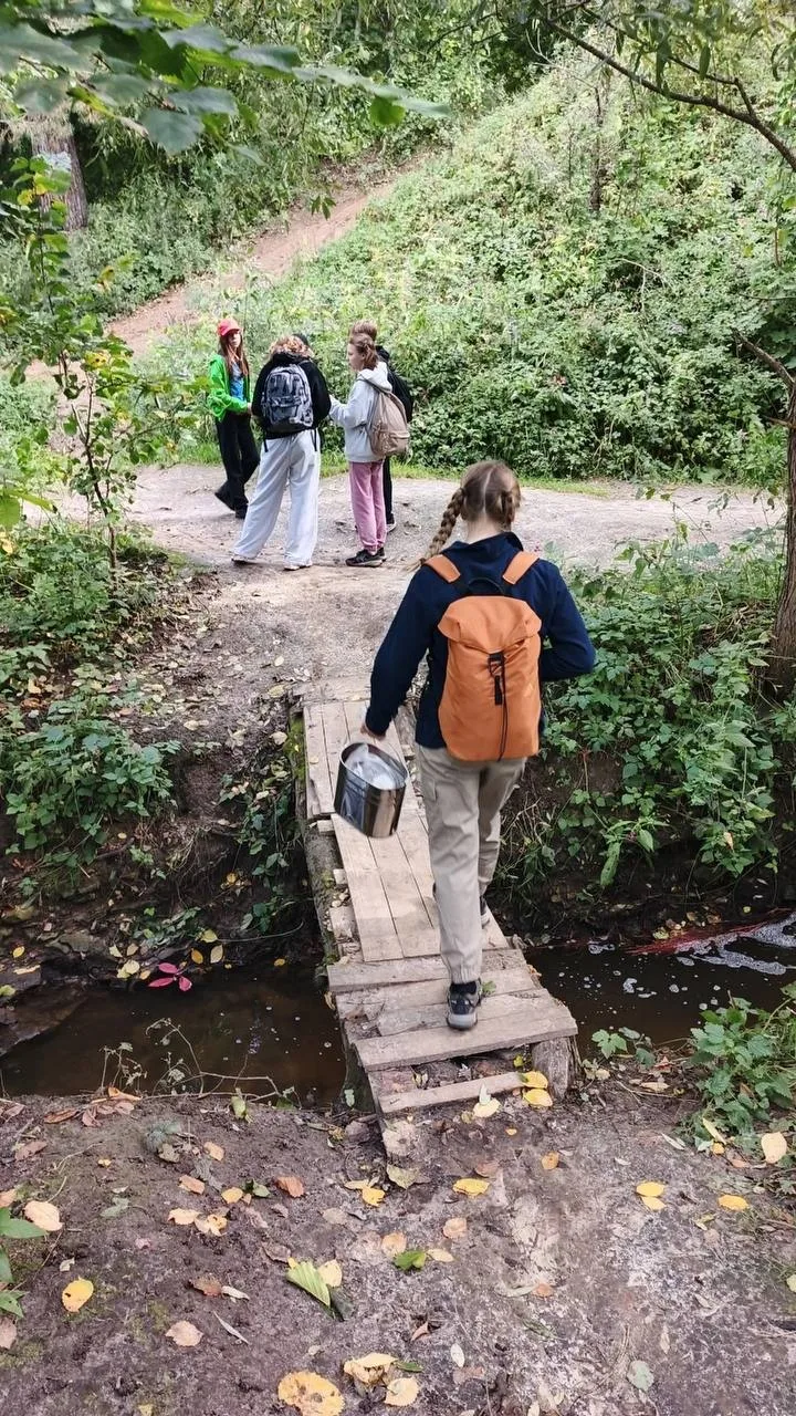 🏞 Ученики школы № 538 отправились в поход вдоль реки Рожайки