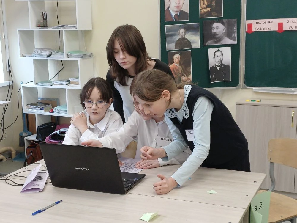 🌟В данный момент на базе Лицея N 6 Шпехт Екатерина Олеговна проводит внеурочное занятие в рамках кон