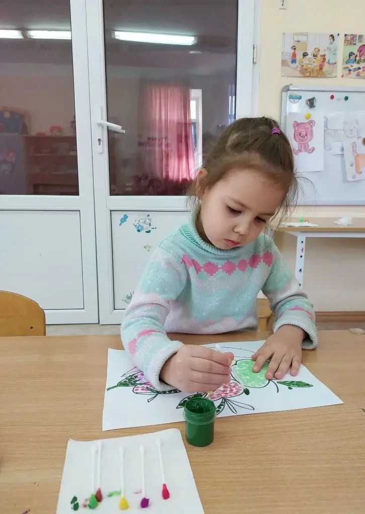 🥕🍎 Творческий урожай: рисуем овощи и фрукты в 1 младшей группе №2!
