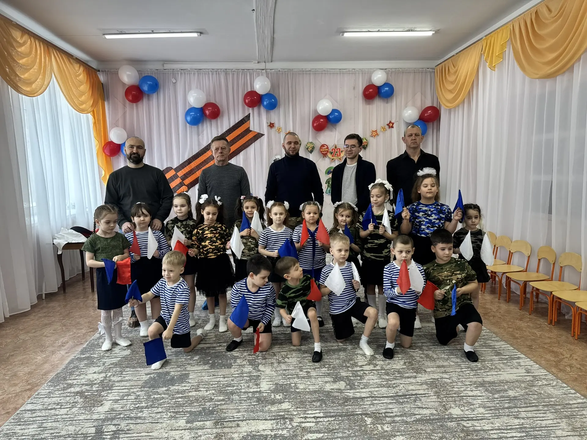 Вот так весело и задорно отмечался праздник, посвященный Дню Защитника Отечества в нашем детском сад