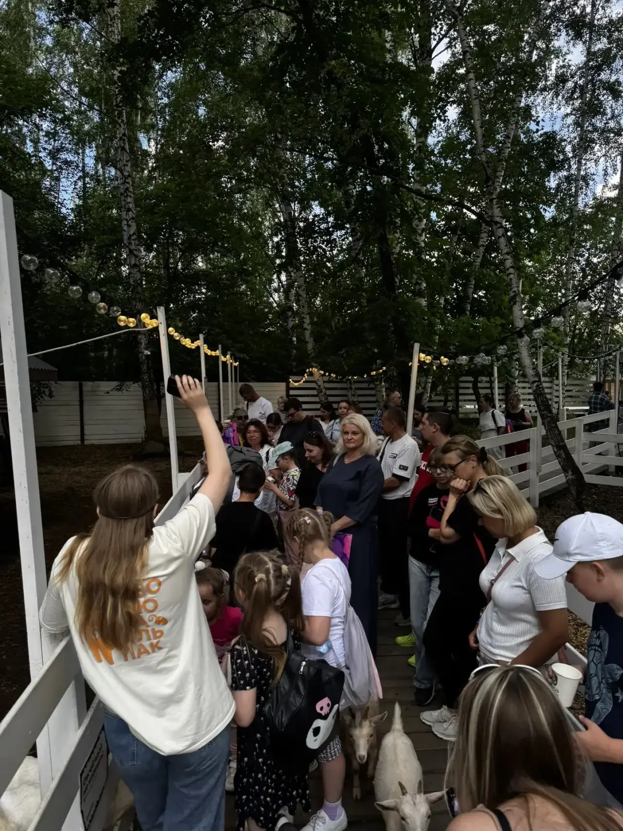 🦙 Сегодня состоялась ВТОРАЯ поездка в Парк Альпак «Симба»!🦙

В прошлый раз желающих было так много