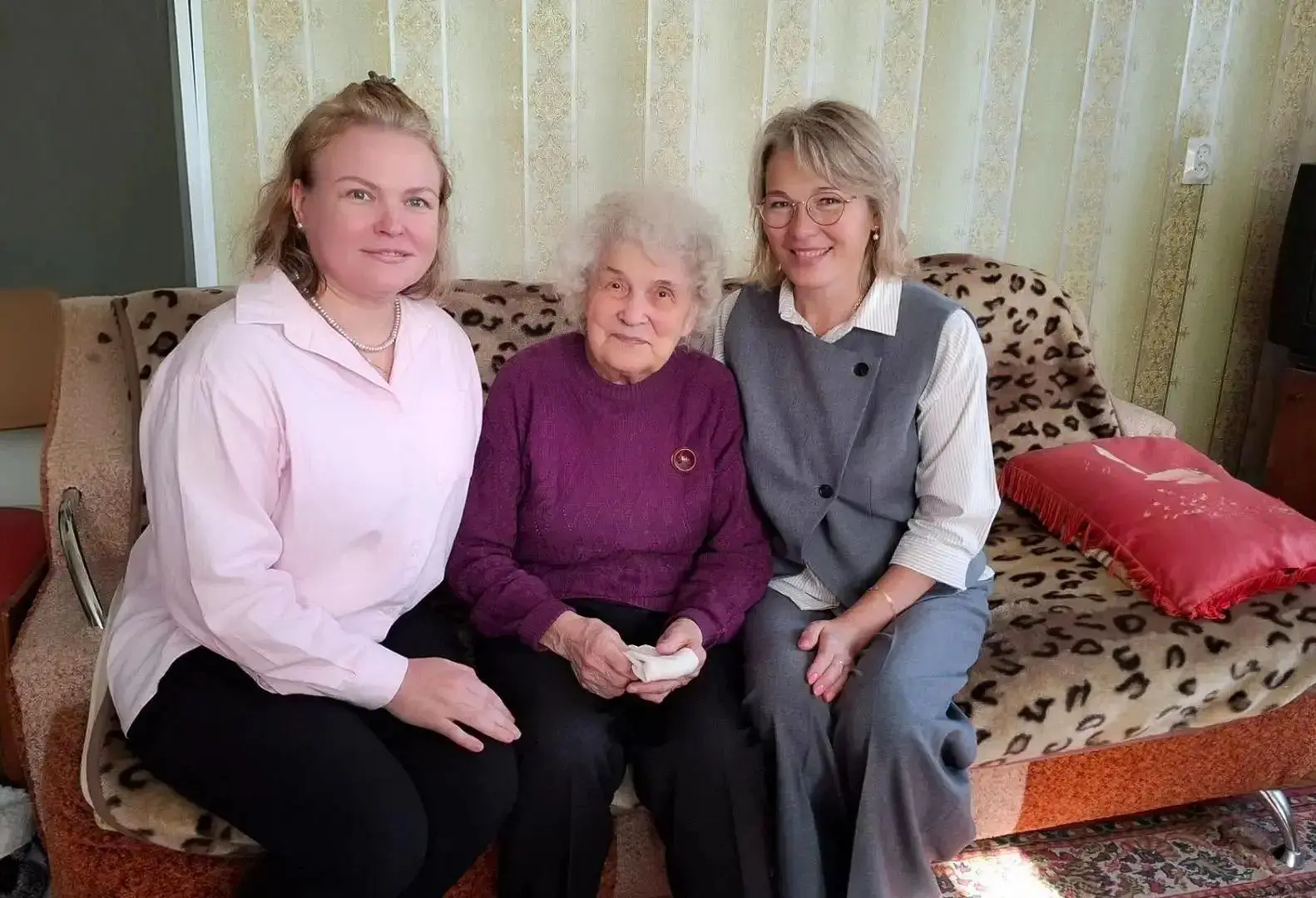 🌟Поздравления со 100-летним юбилеем сегодня принимает житель Московского района Август...