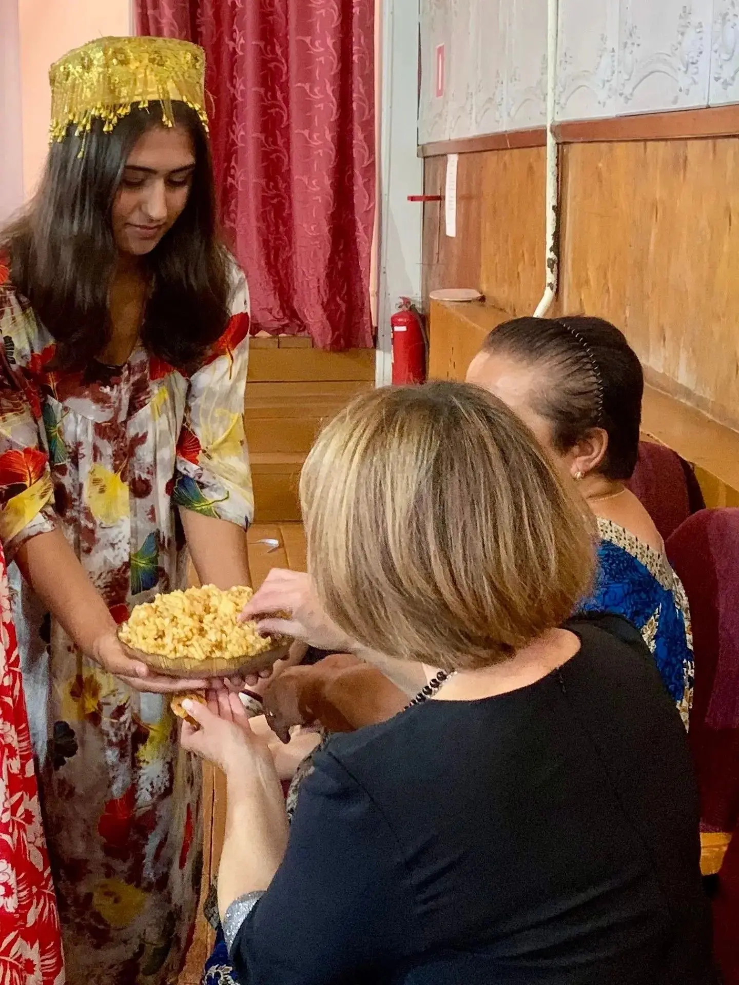 Сотрудники культуры с. Гудаловка приняли участие в кукольной постановке «Дружба народов...