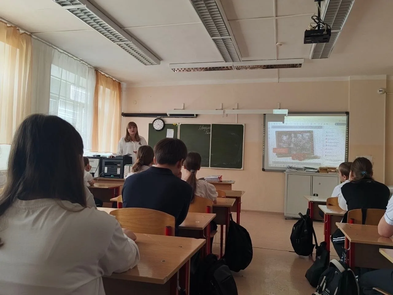 Разговоры о важом: Песни о войне. Ко дню победы.  Тема занятия «Песни о войне. Ко Дню Победы» посвящ