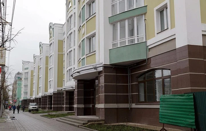 Жизнь в частном доме чаще всего ассоциируется с загородными локациями. А что, если жить...
