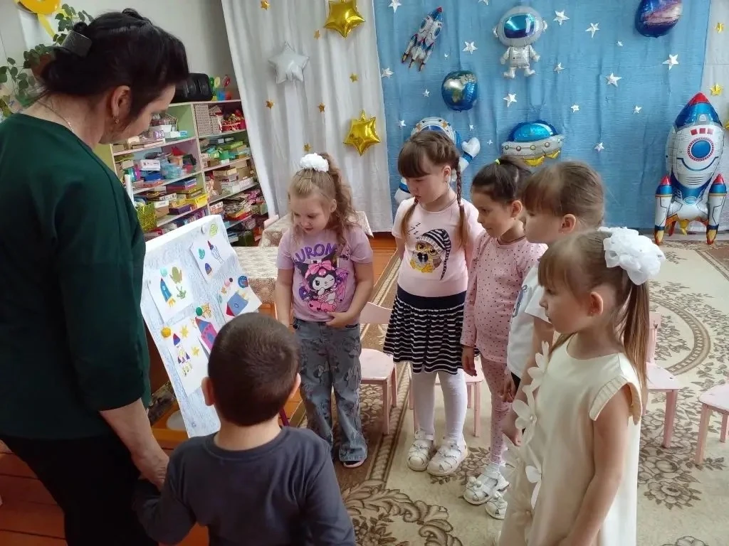 Сегодня, накануне Дня космонавтики, с целью формирования элементарных представлений о к...
