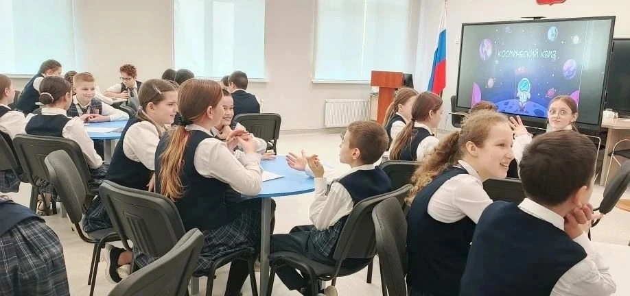 🌟 Космоквиз состоялся: юные исследователи покорили Вселенную! 🌟Недавно в нашей школе прошёл захватыв