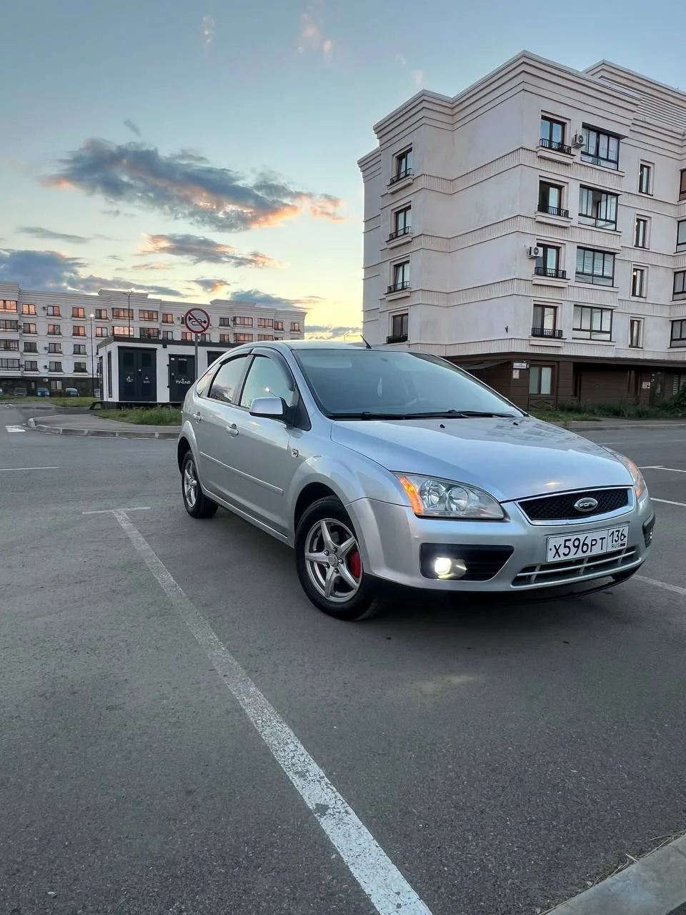 В продаже Ford focus 2006 г.в.мотор 1.8 бензин в отличном состоянии недавно заменена цепь,свечи,кату
