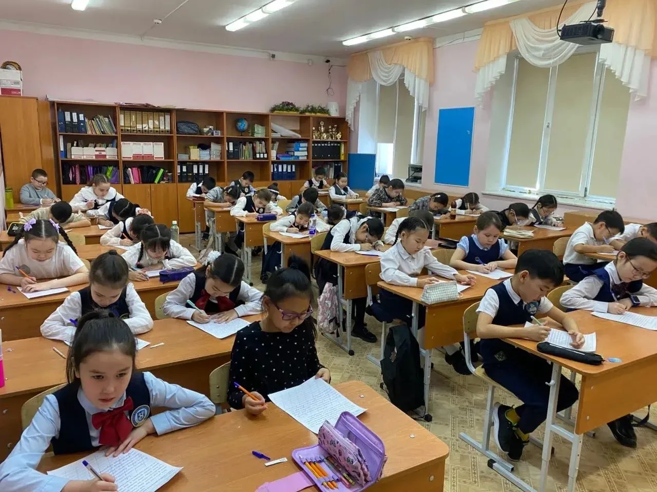 🪶✍️Городской конкурс по каллиграфическому письму «Золотое перышко – 2026»   ✅ 21 февраля 2026 года п