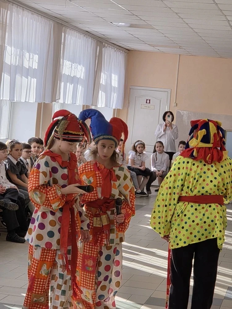 🥞 Весёлая Масленица в школе №11! ✅Сегодня в школе прошло яркое и запоминающееся празднование Маслени