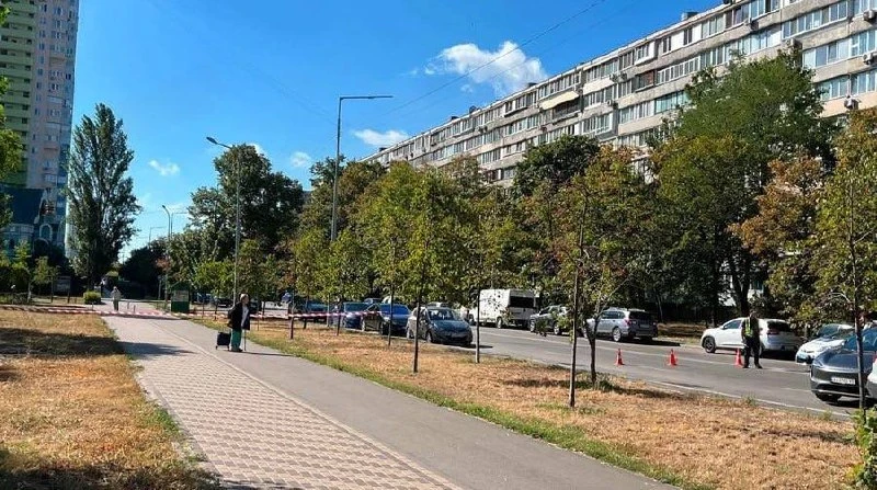 ⚡️В Киеве на Шумского произошла перестрелка между сотрудниками силовых ведомств. Улицу ...