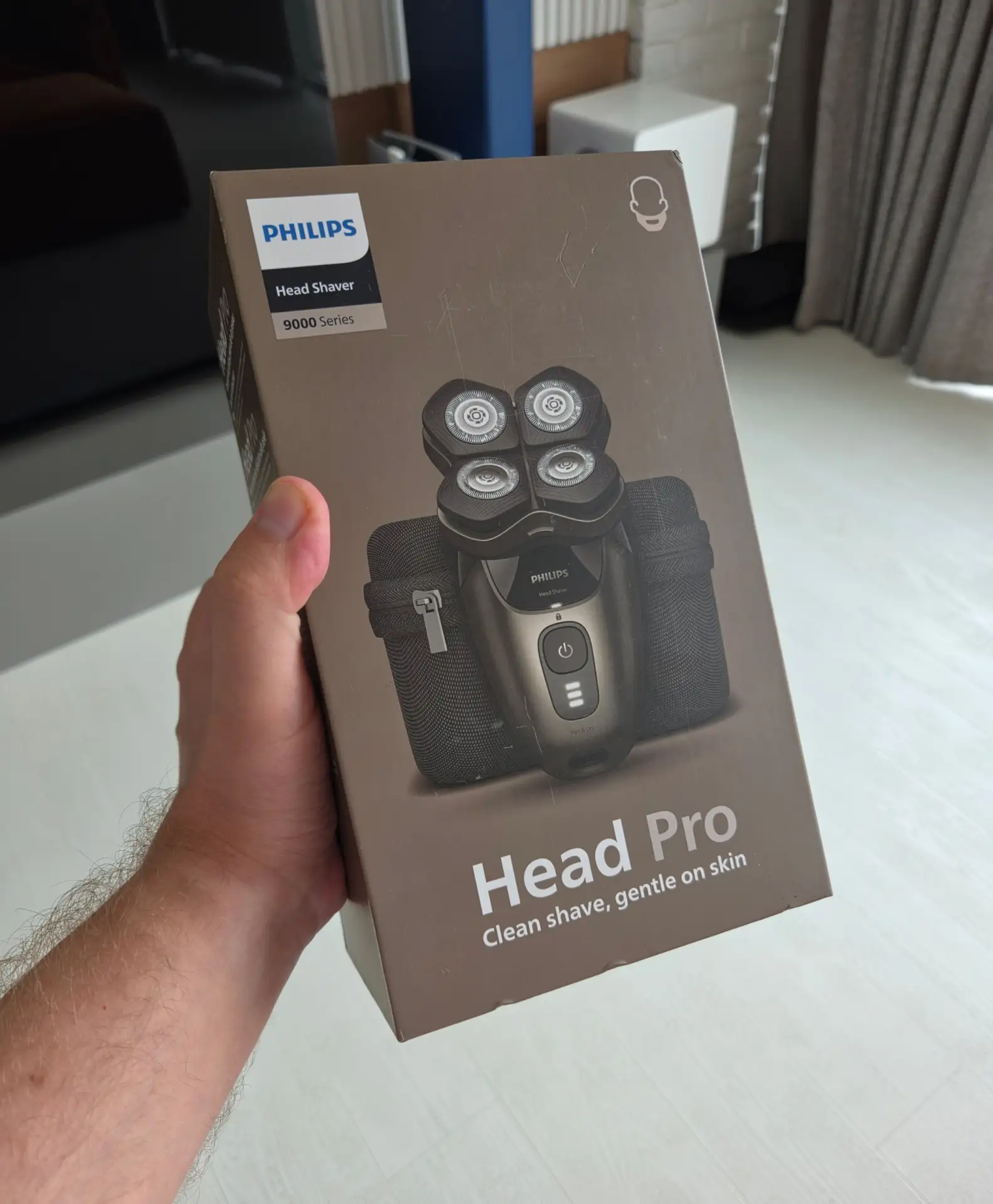 Аэродинамичные на месте?

Заказал шейвер Philips Head Pro Series 9000. Отзывы неплохие, проверю за в