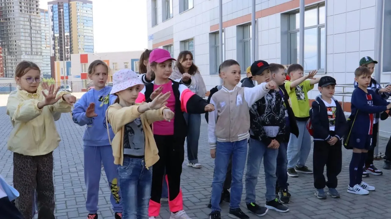 👧28 мая в нашем центре образования распахнул свои двери пришкольный лагерь "Планета детства"! Кажды