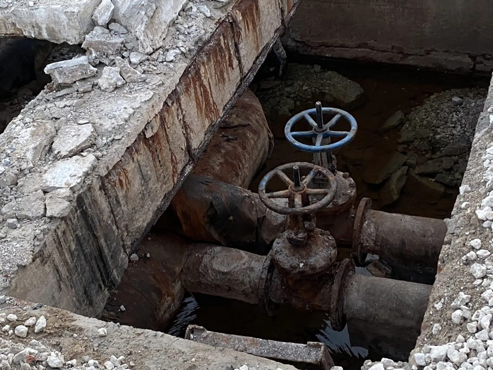 В Песочне на 2 недели отключат воду

В районе улицы Зубковой, 26 стартует капремонт магистрального т
