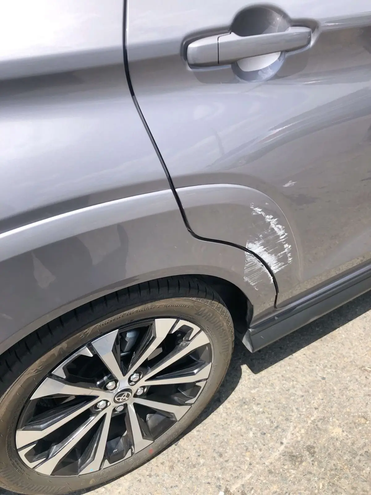 🚗 Утром подошли к авто и увидели вмятину или свежую царапину? Самое главное — не паниковать и не бр