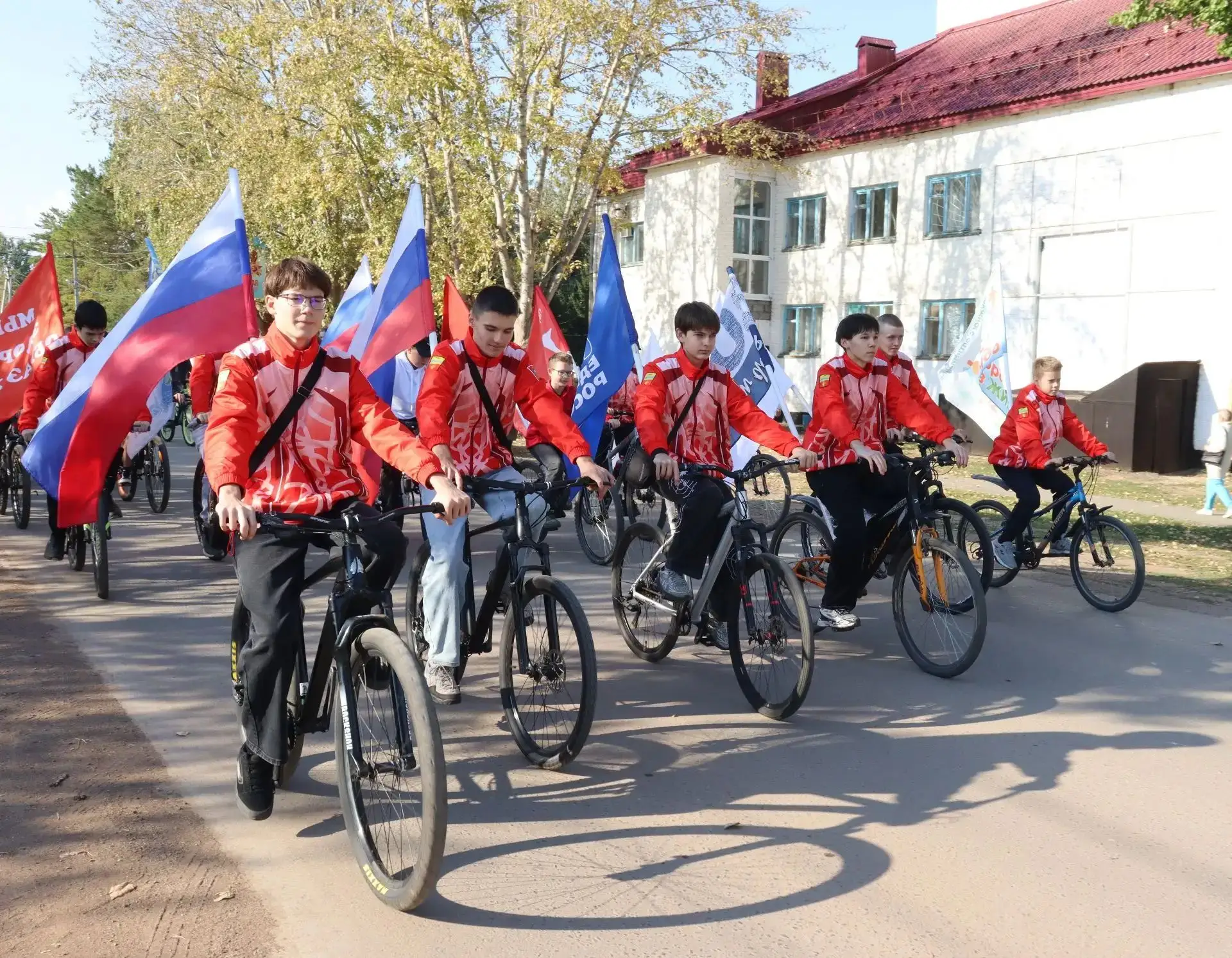 Около 500 человек стали участниками традиционного велопробега!