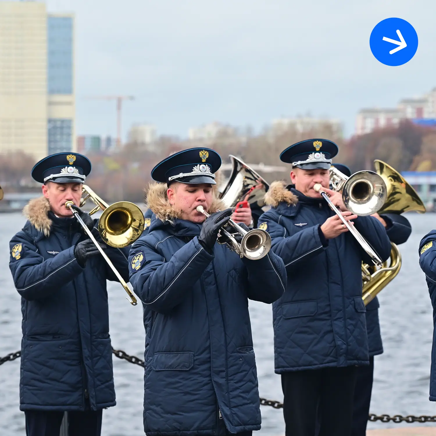 Курсанты Академии водного транспорта РУТ приняли участие в торжественной церемонии закрытия сезона р