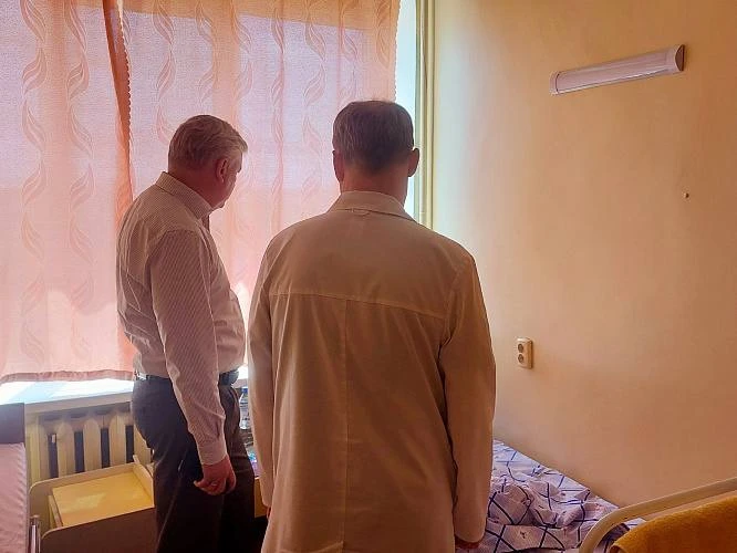 Пострадавшую при атаке БПЛА на «Самбекские высоты» девочку перевезли в ростовскую больницу