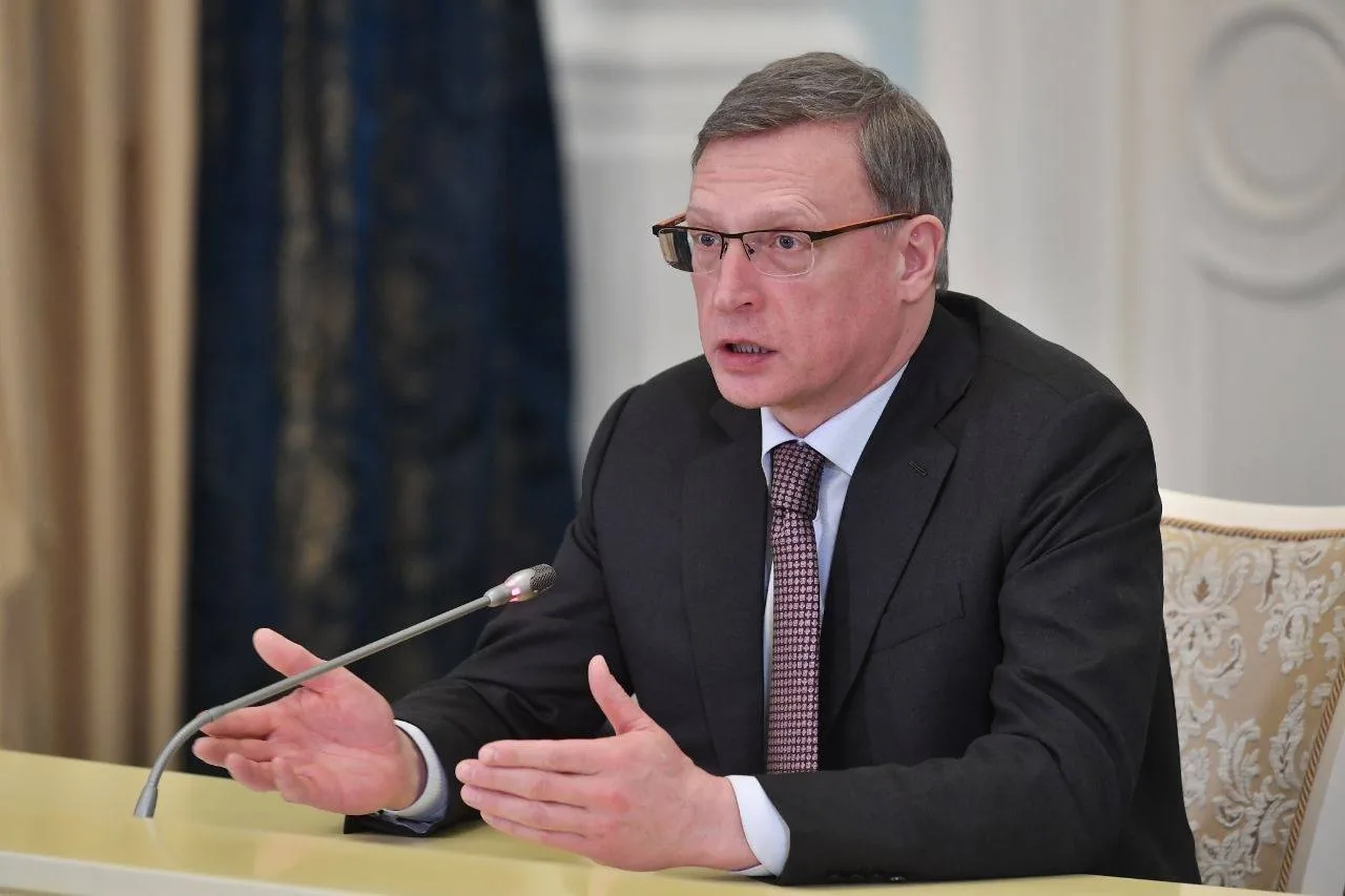 Экс-губернатора Александра Буркова подозревают в мошенничестве по делу с землей

По сведениям издани