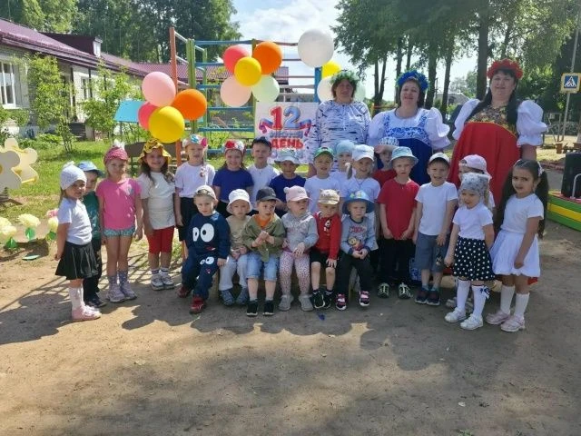 Патриотический праздник для дошкольников

В детских садах округа был организован тематический день, 