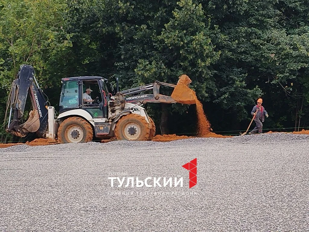 ⚡️В Туле стартовало строительство фиджитал-центра

➡️ Сейчас идёт укладка основания из нескольких сл