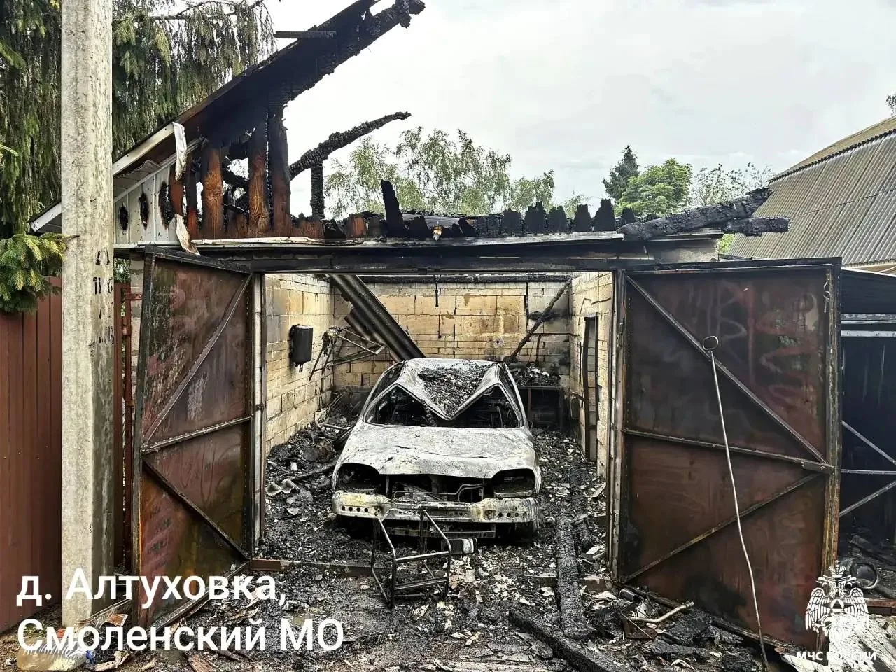 ⚡️Молния стала причиной трех пожаров в области

▫️Смоленский округ, деревня Алтуховка (14:57). В дне