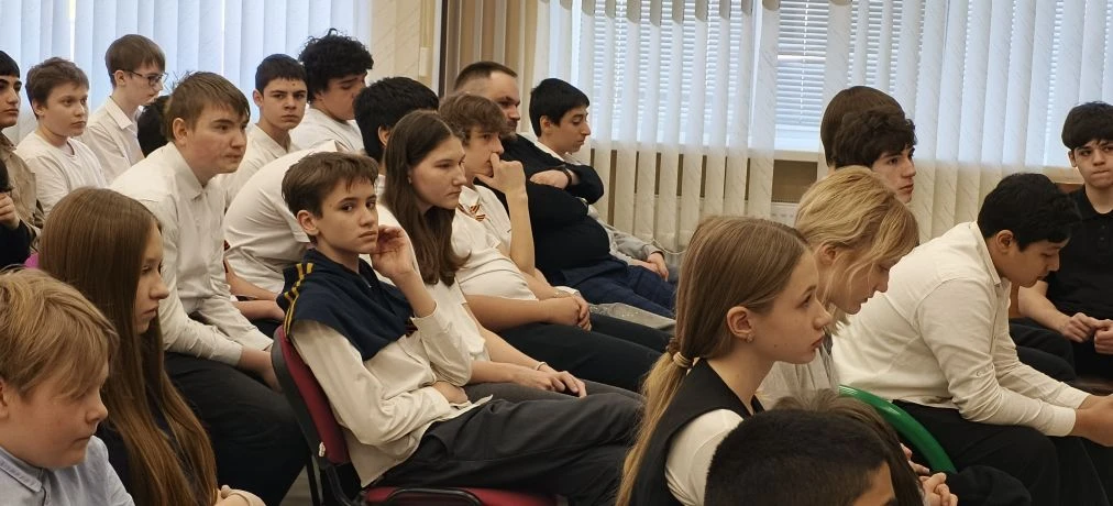 📢 Сегодня в гимназии состоялась важная встреча учащихся с представителями правоохранительных органов