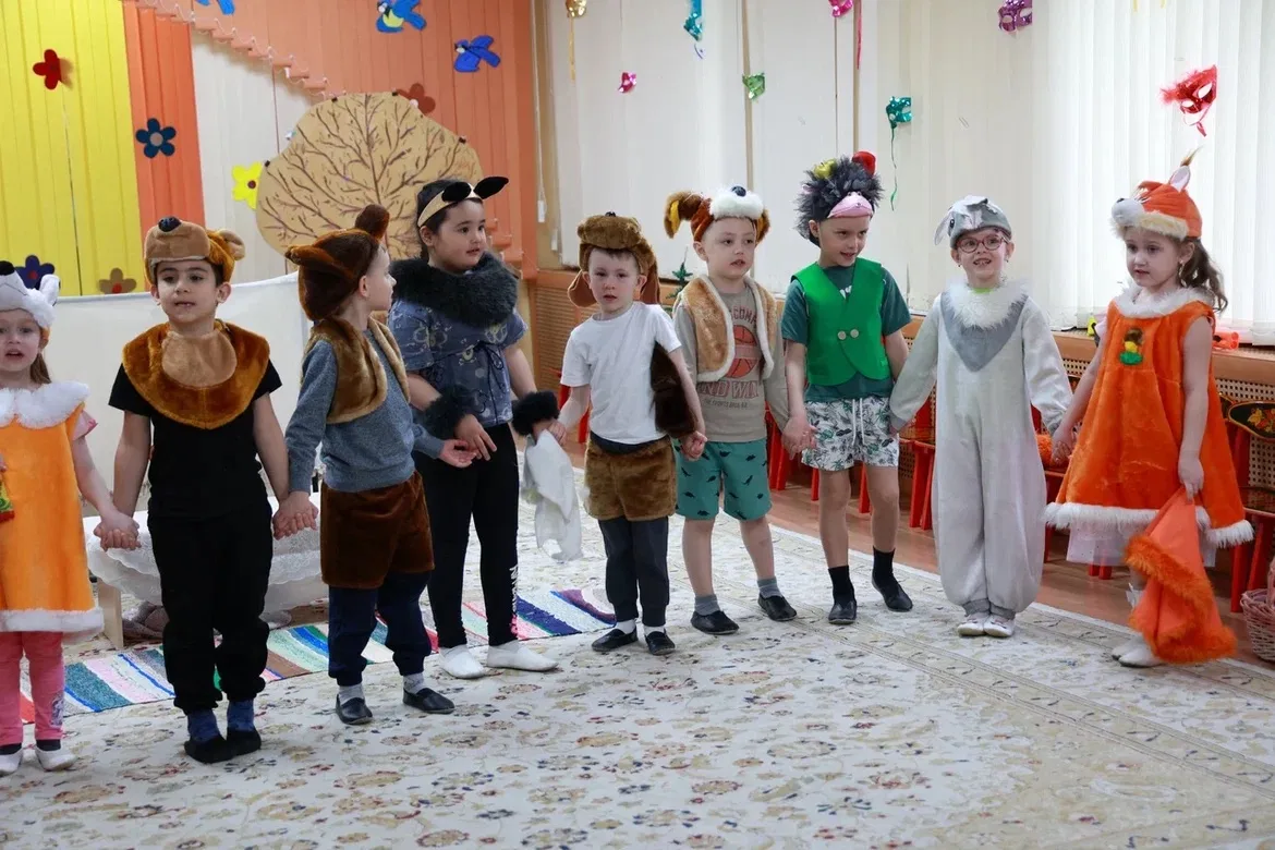 🎭 В гостях у сказки  В дошкольном отделении корпуса 4 прошли открытые занятия театральной студии «Ря