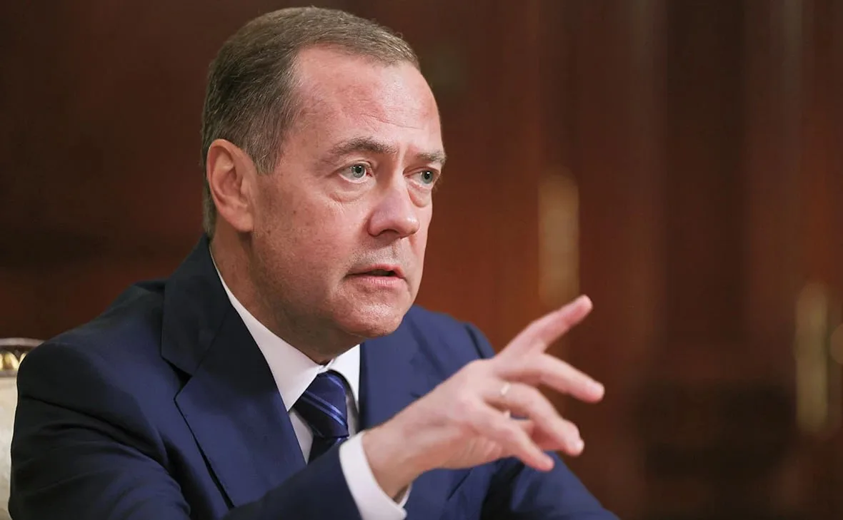 ⚡️Единая Россия уже подготовила 85 законопроектов, — Медведев.