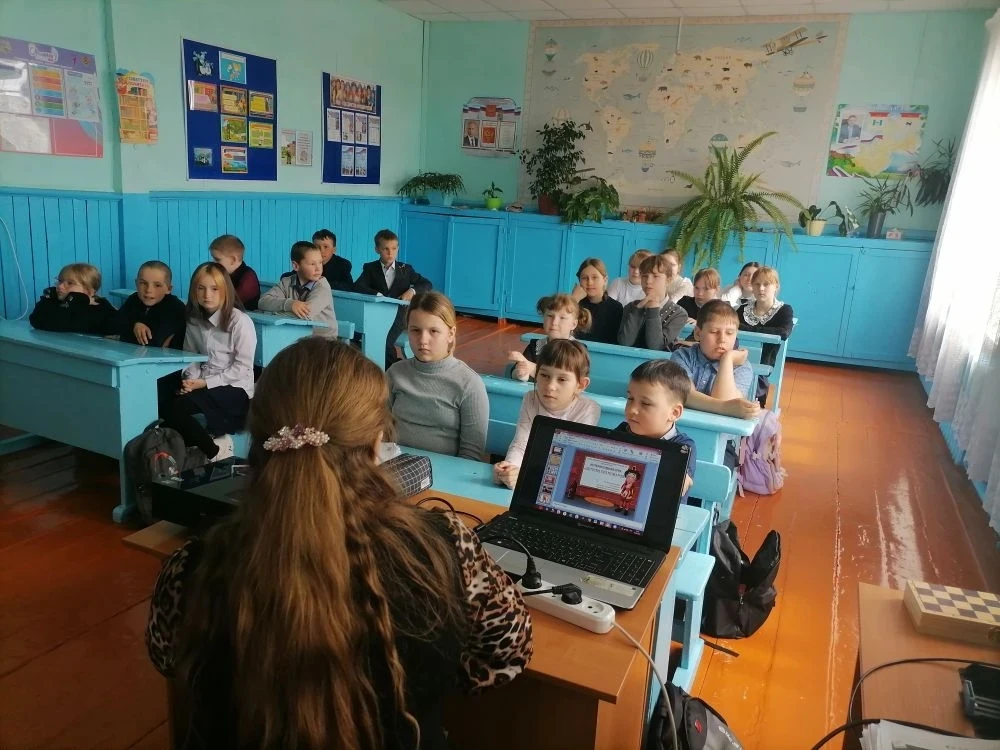 В рамках месячника пожарной безопасности среди учащихся 1, 4 классов прошла интерактивн...