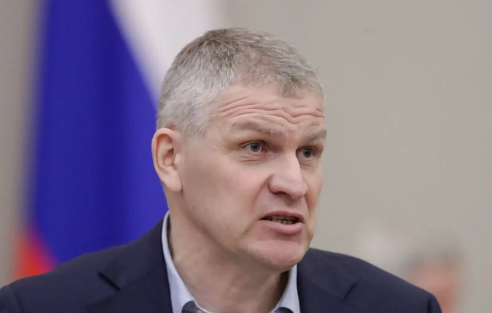 Первый вице-премьер России Денис Мантуров предложил российскому бизнесу организовывать ...